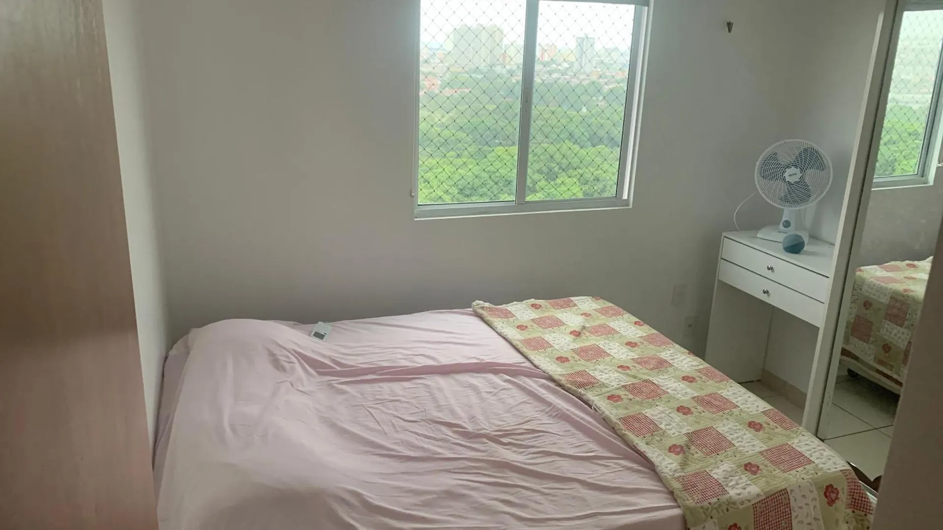 Quarto Em Condominio No Bairro Fatima Fortaleza